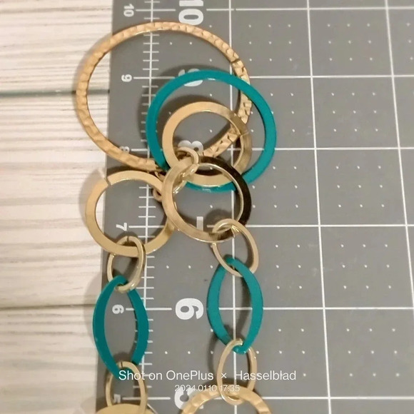 Kistin Davis Teal and Gold Tone Circle Pendants Fashion Statement Necklace - Picture 5 of 7